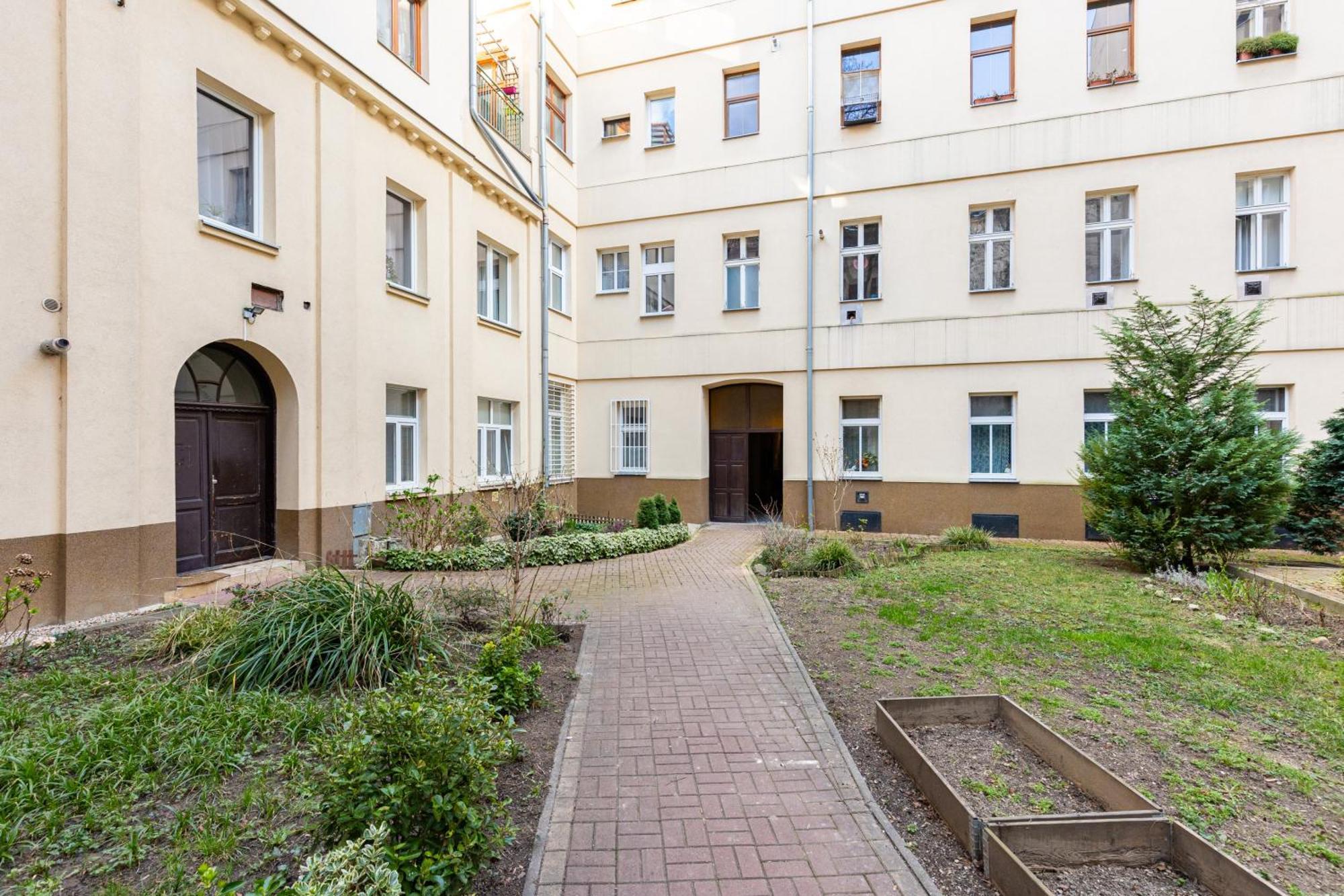 Апартаменти Charming Flat, Steps From Castle - Historic Part Братислава Екстер'єр фото