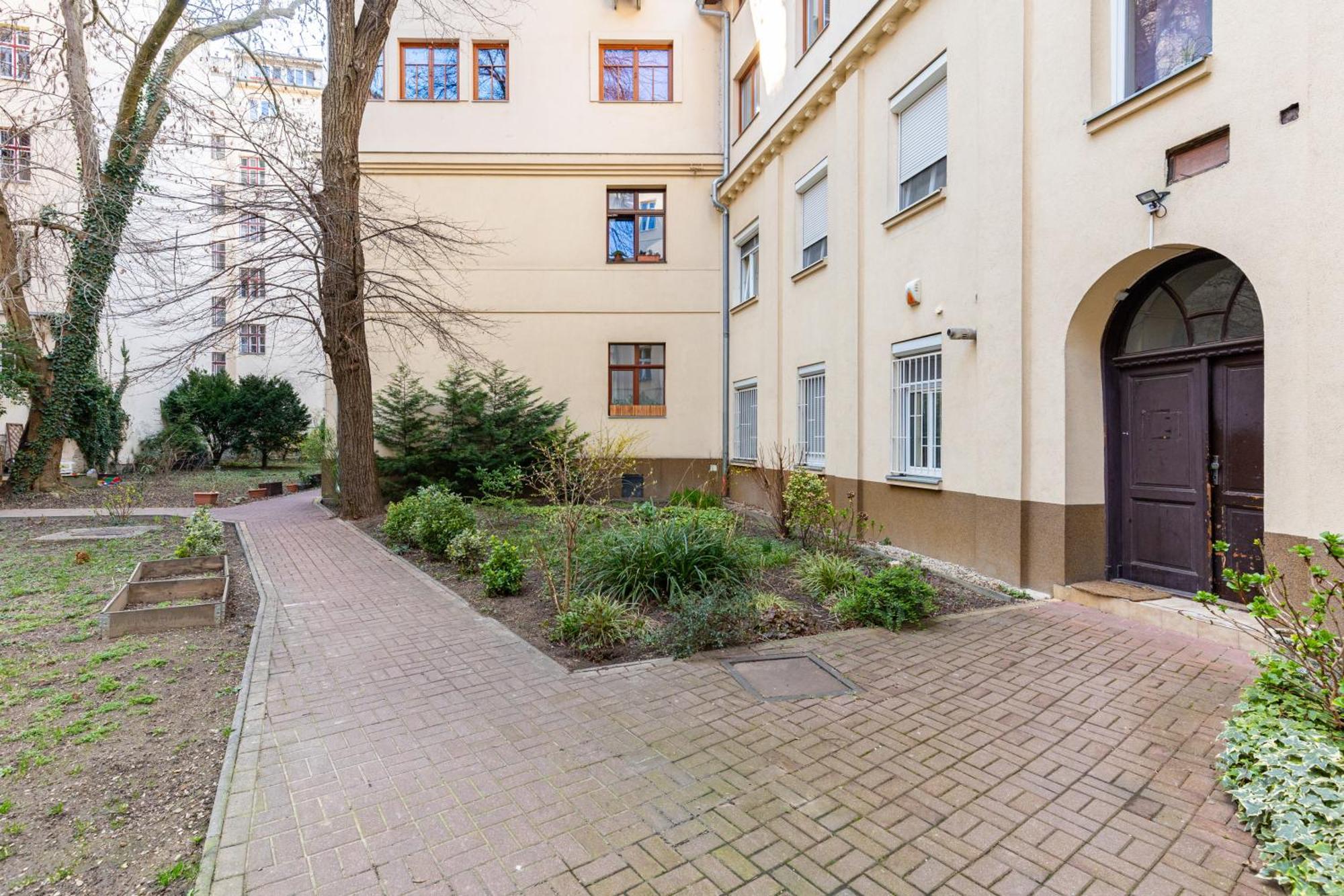 Апартаменти Charming Flat, Steps From Castle - Historic Part Братислава Екстер'єр фото