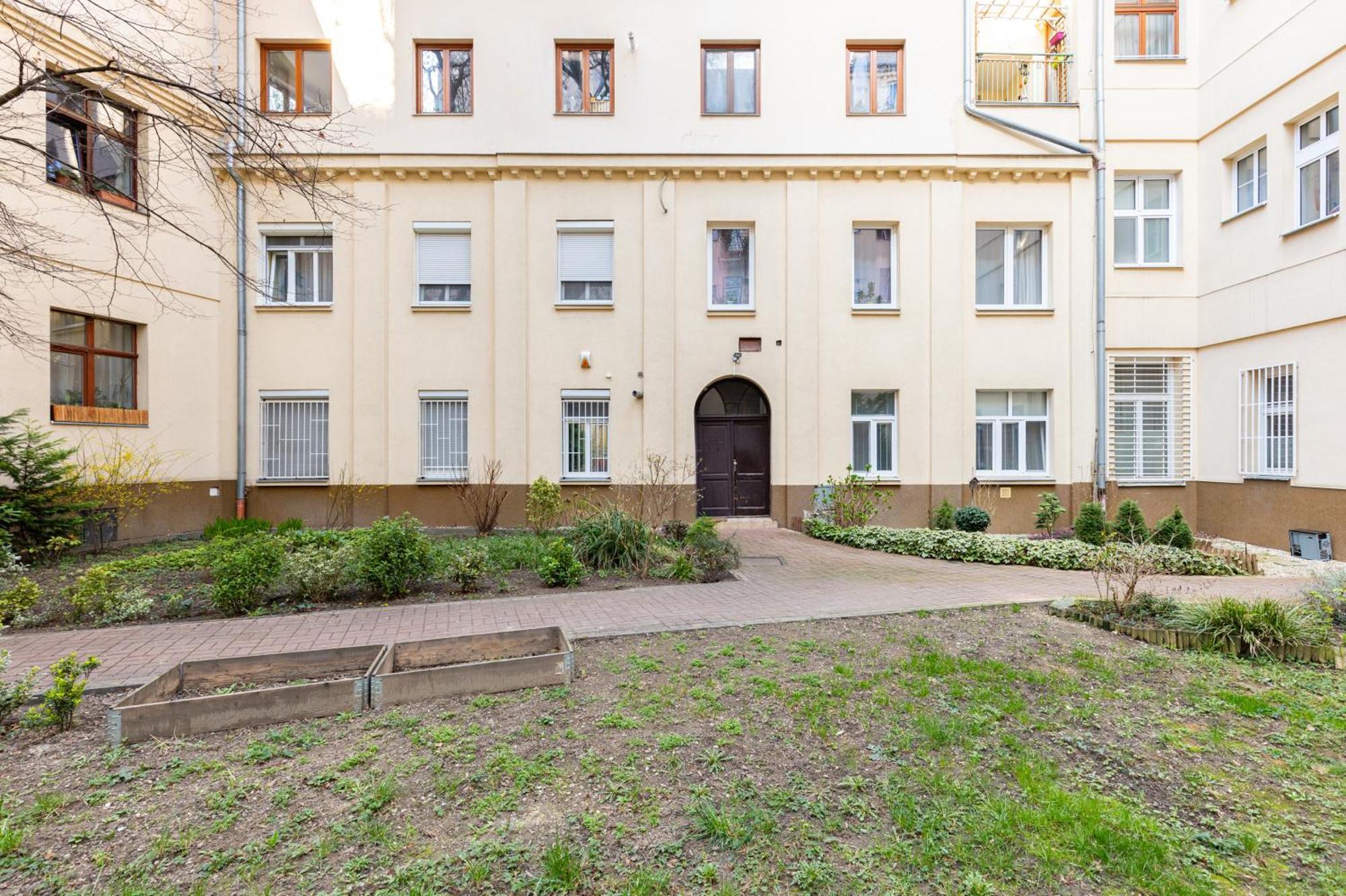 Апартаменти Charming Flat, Steps From Castle - Historic Part Братислава Екстер'єр фото