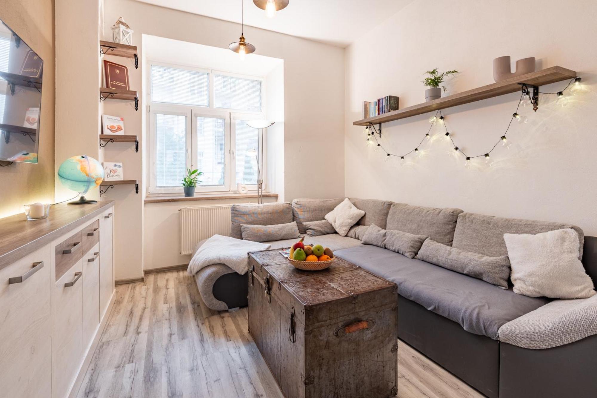 Апартаменти Charming Flat, Steps From Castle - Historic Part Братислава Екстер'єр фото