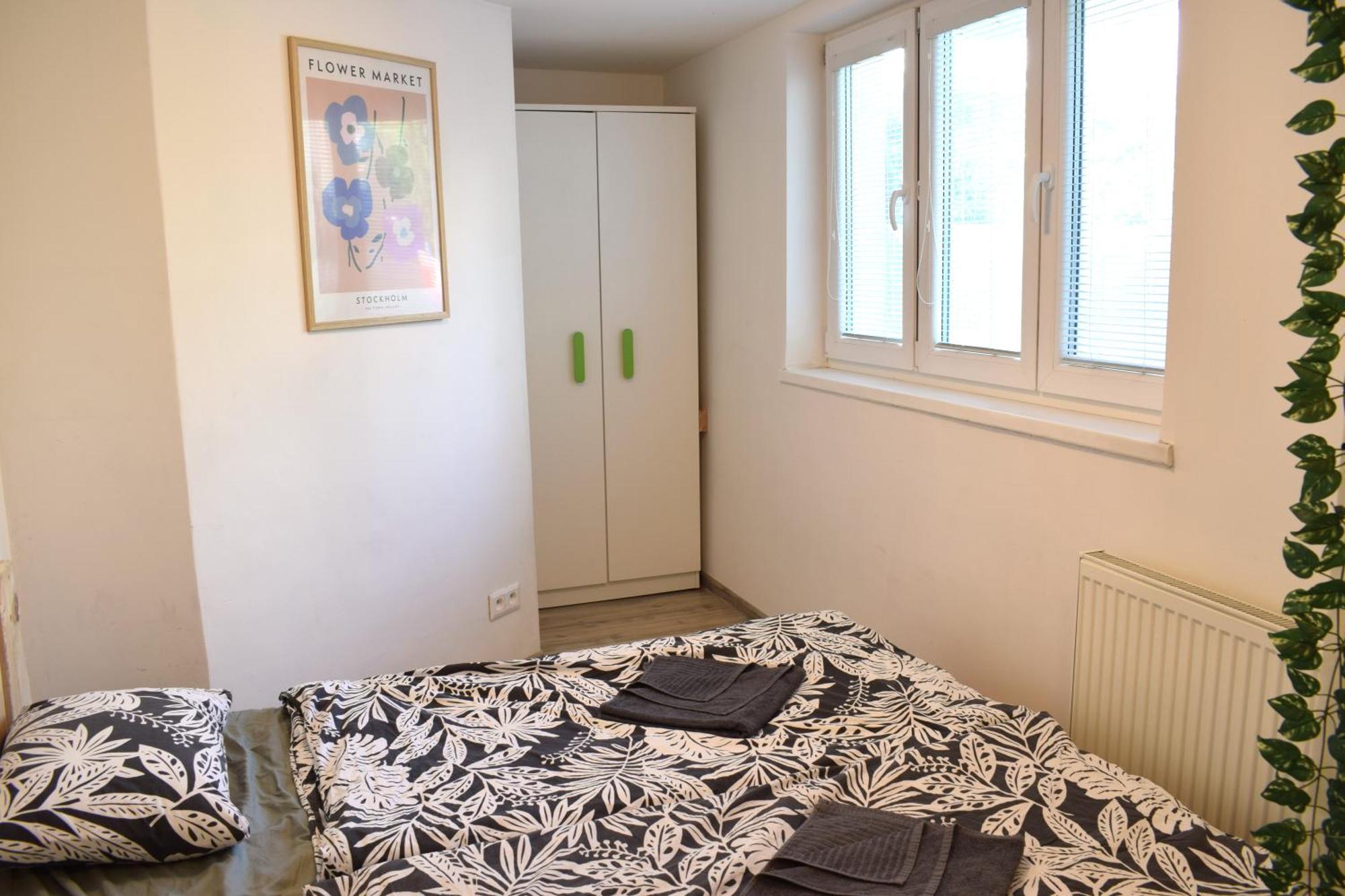Апартаменти Charming Flat, Steps From Castle - Historic Part Братислава Екстер'єр фото